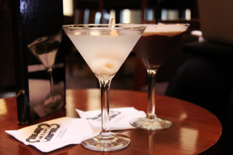 brasserie-TOUET DE L ESCARENE-min_martini_bar_lychee_chocolate_alcohol_liquor_happy_hour_happy-910161